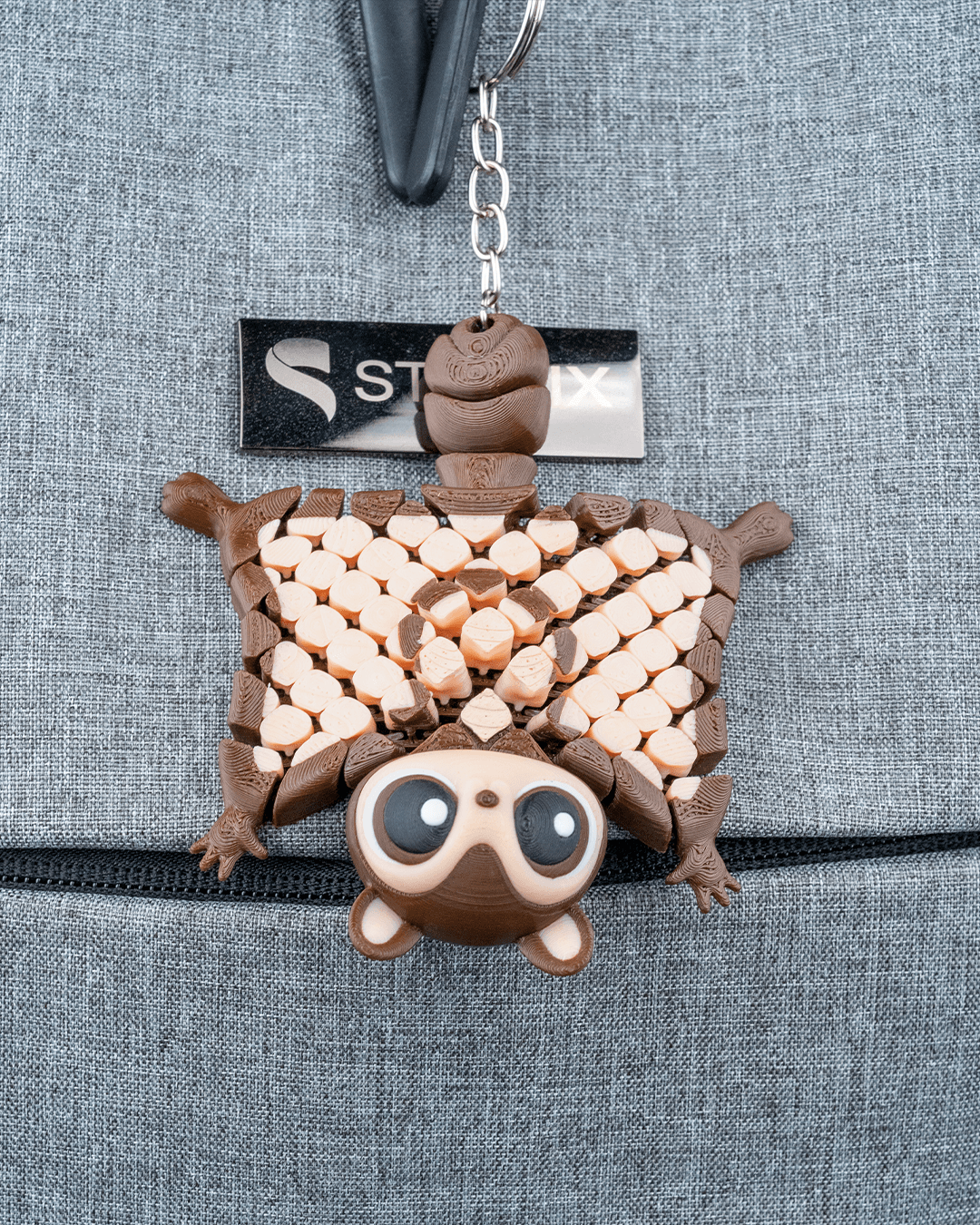 Merle the Flying Squirrel — acabado premium