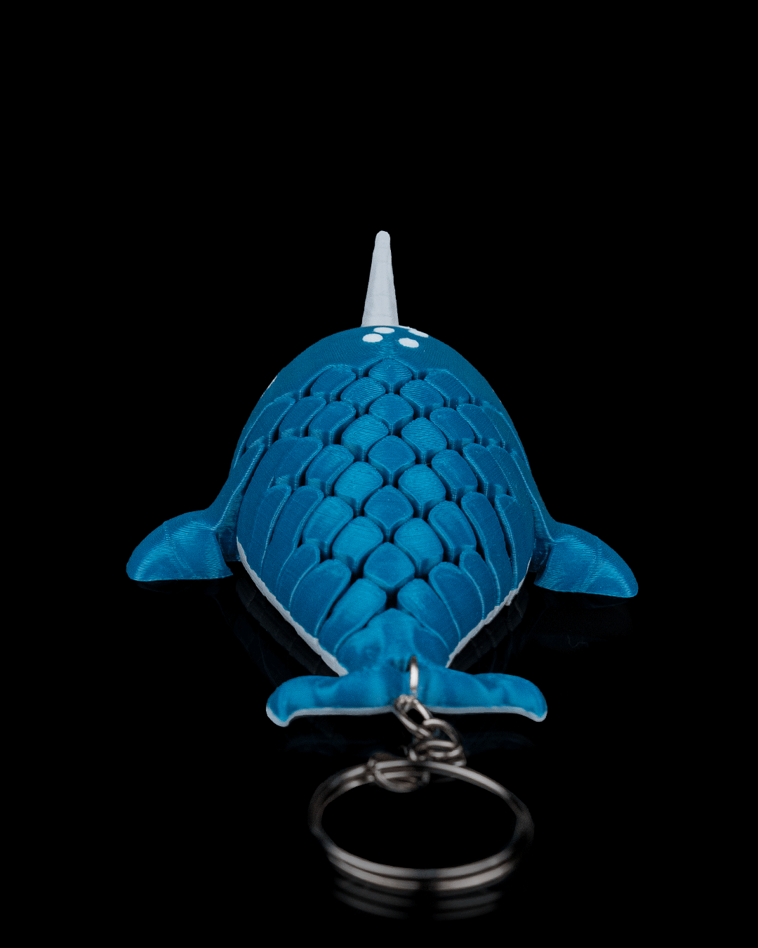 Paul the Narwhal — vista lateral