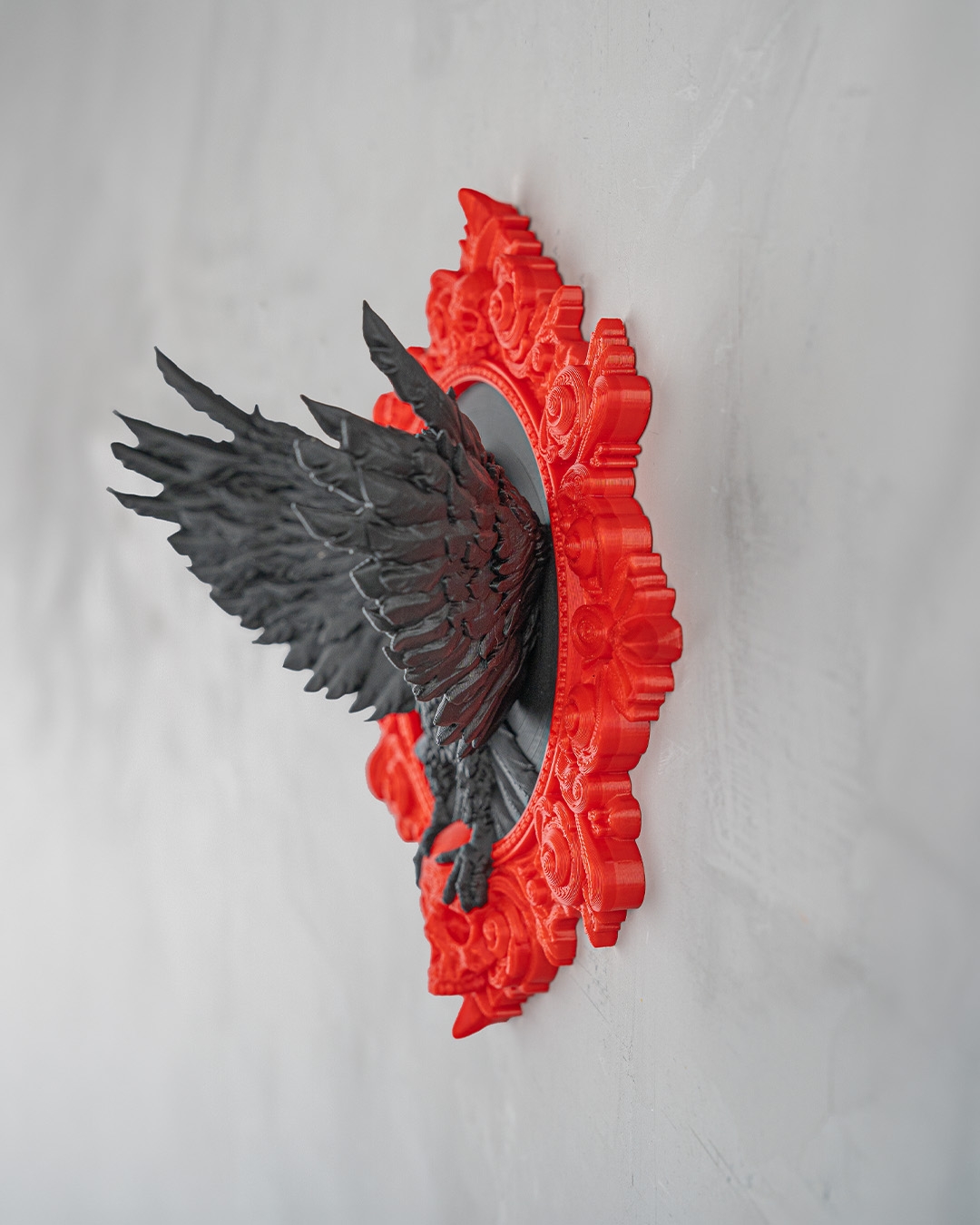 Ravenhold Wall Piece — vista lateral