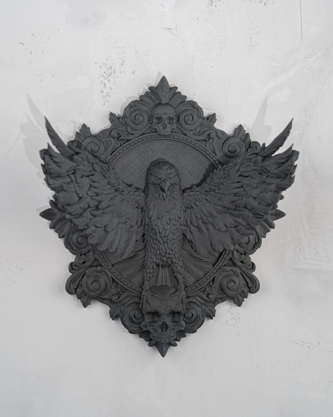Ravenhold Wall Piece — ambiente interior