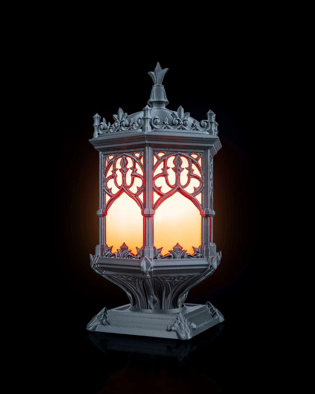 Sepulchral Light Table Lamp — detalle ornamental