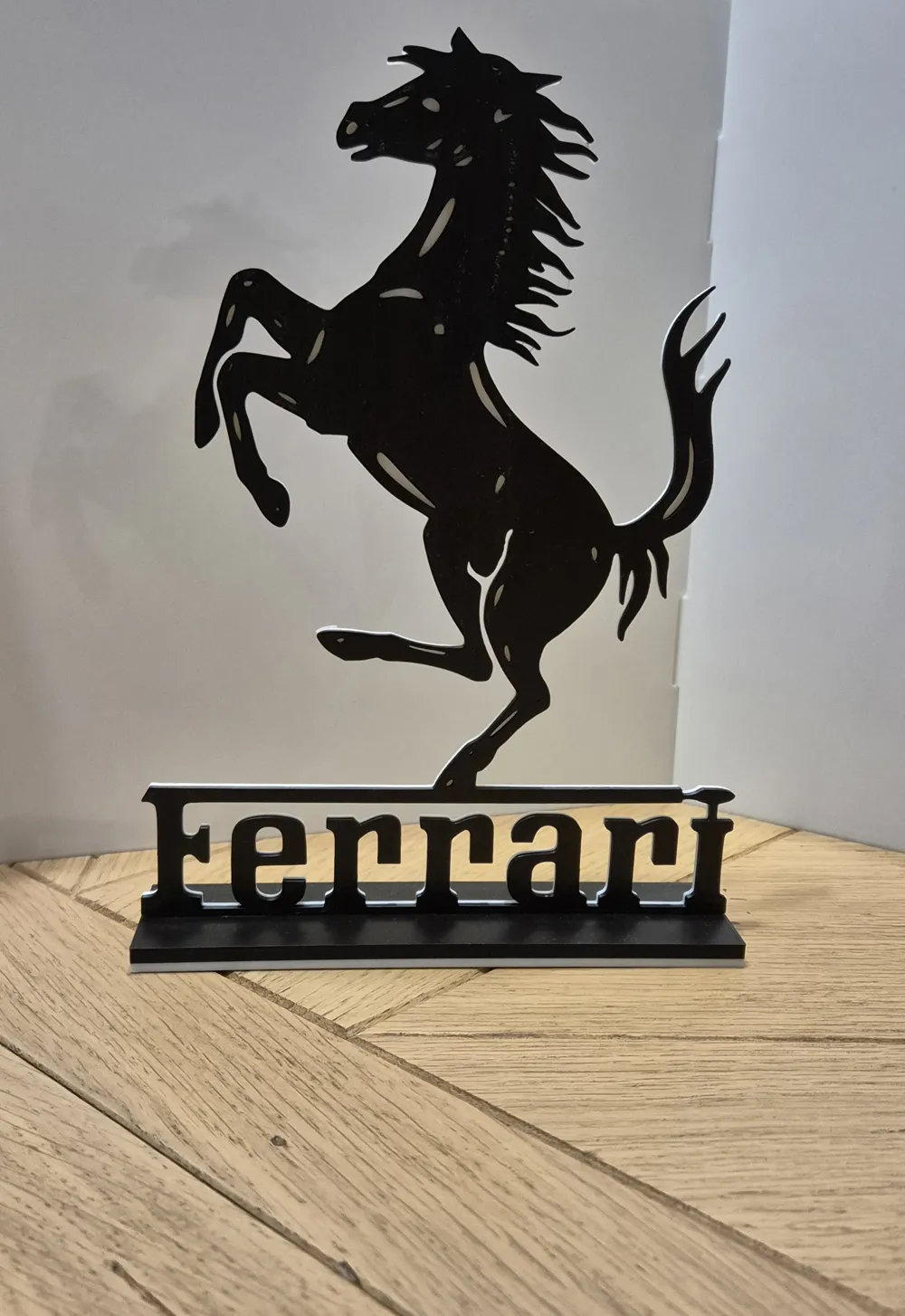 Silueta Caballo Rampante Ferrari