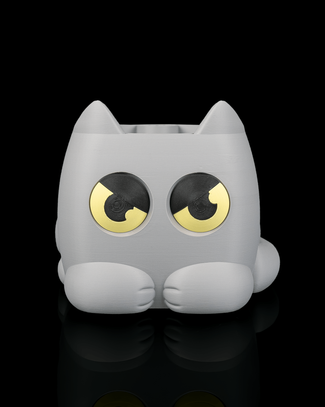 Grumpy Kitty Planter — detalle de patas